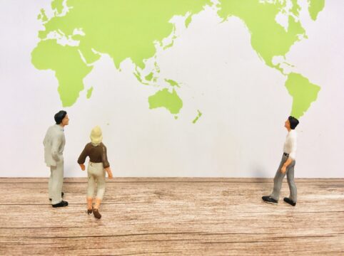 2025年10月7日開催 勉強会　講師：平塚二朗氏（環境省気候変動国際交渉室長）